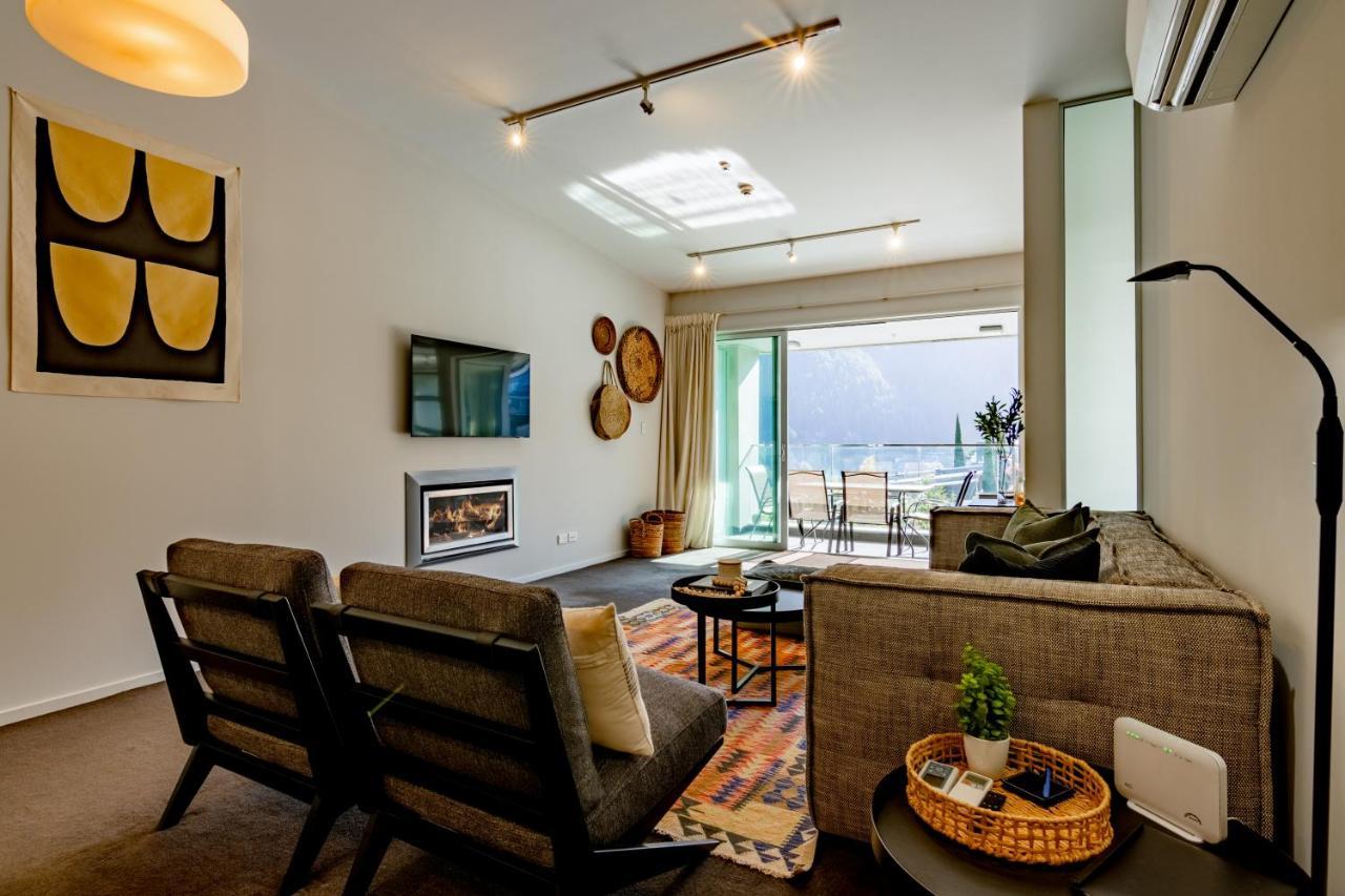 Appartamento Stylish Haven Luxury Interiors In Prime Location Distretto di Distretto di Queenstown Esterno foto